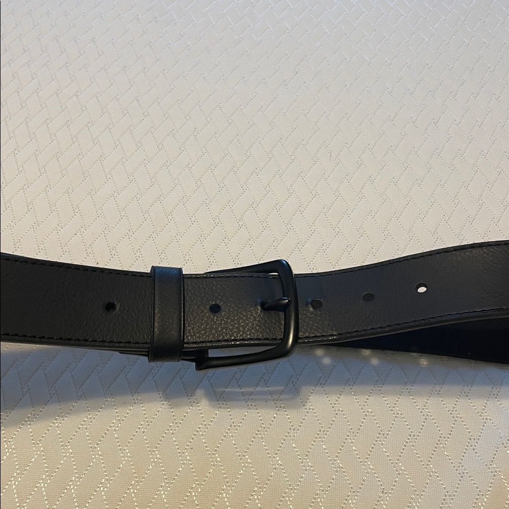 Old Navy Classic Black Leather Belt